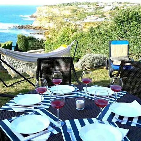 4 Bedrooms House With Sea View Enclosed Garden And Wifi At 1 Km Away From The Beach *