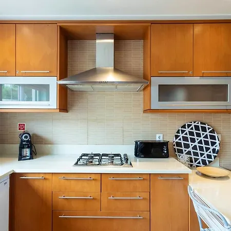 4 Bedrooms House With Sea View Enclosed Garden And Wifi At 1 Km Away From The Beach 펜션 *