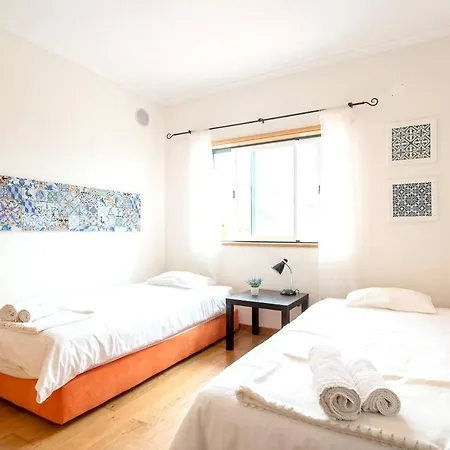4 Bedrooms House With Sea View Enclosed Garden And Wifi At 1 Km Away From The Beach 펜션