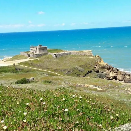 4 Bedrooms House With Sea View Enclosed Garden And Wifi At 1 Km Away From The Beach 펜션 *